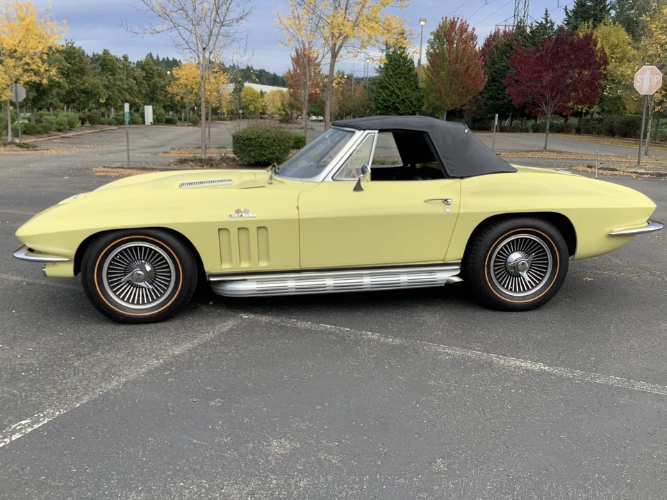 1966 Chevrolet Corvette C2 - Image 18 of 31