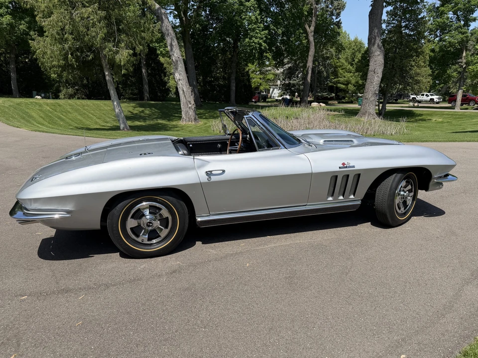 1966 Chevrolet Corvette C2 427 - Image 7 of 31