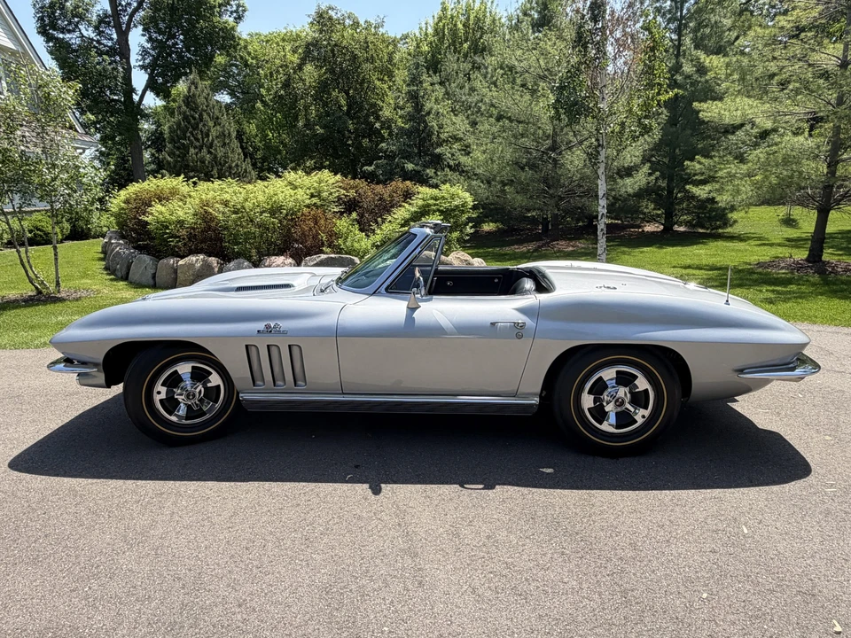 1966 Chevrolet Corvette C2 427 - Image 18 of 31
