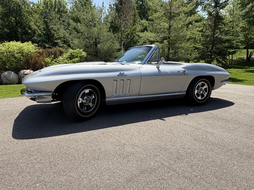 1966 Chevrolet Corvette C2 427 - Image 16 of 31