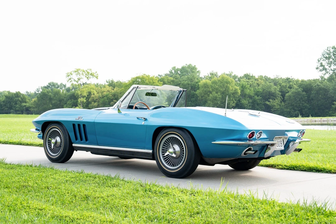 1966 Chevrolet Corvette C2 - Image 11 of 31
