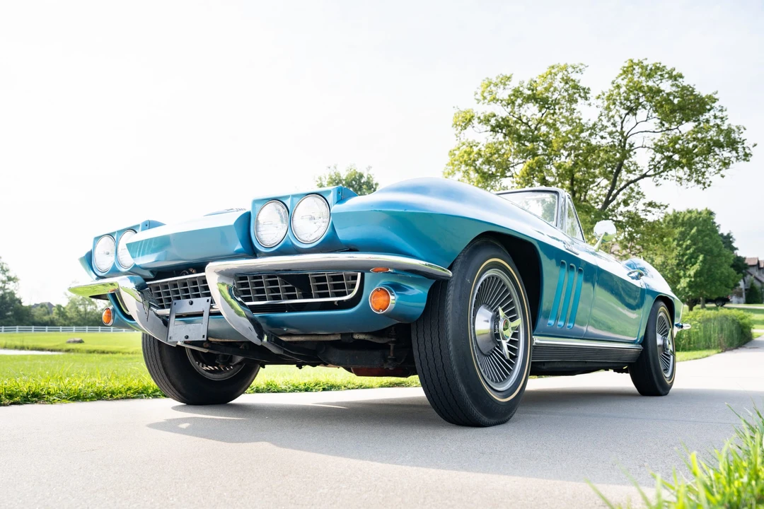 1966 Chevrolet Corvette C2 - Image 4 of 31
