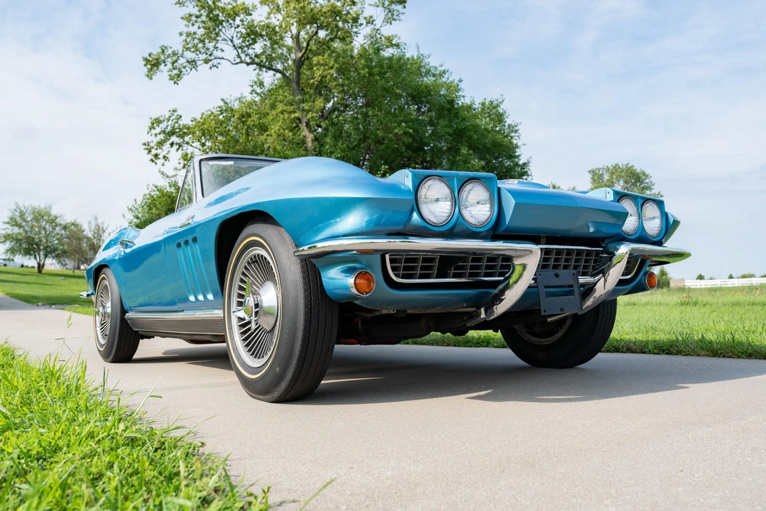 1966 Chevrolet Corvette C2 - Image 7 of 31
