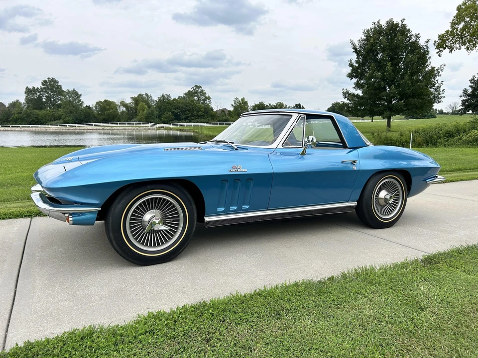 1966 Chevrolet Corvette C2 - Image 15 of 31