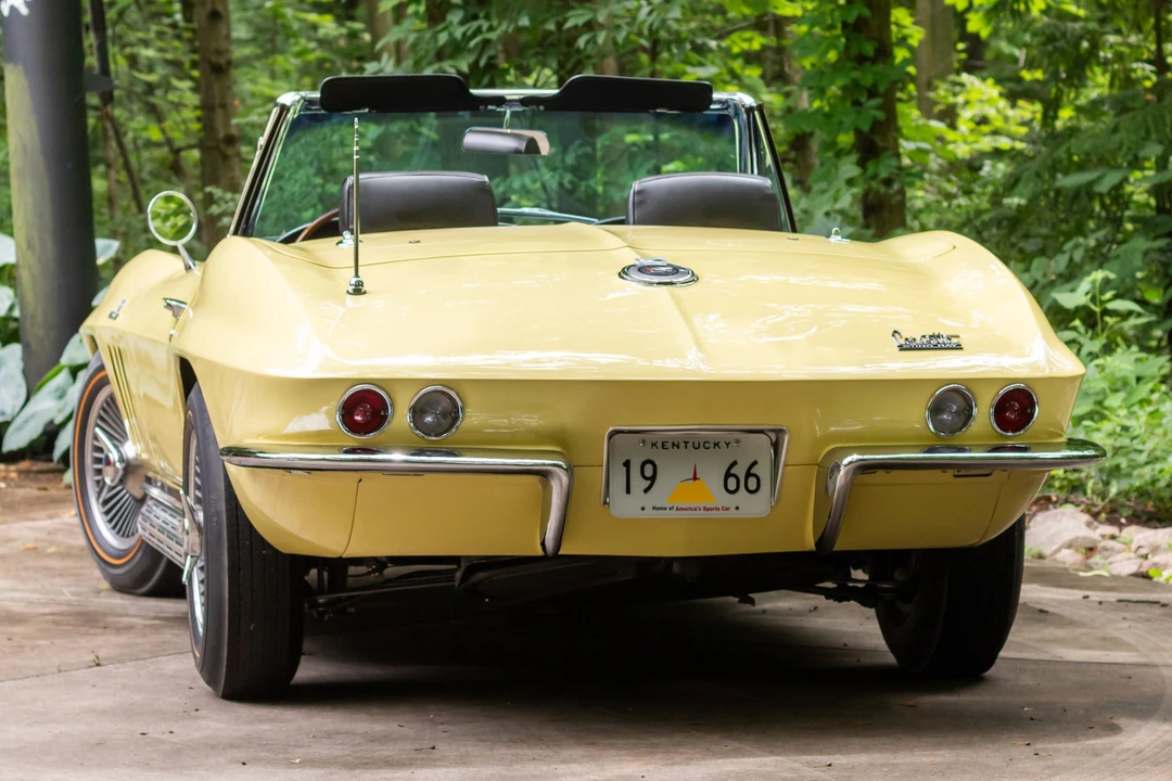1966 Chevrolet Corvette C2 - Image 6 of 31