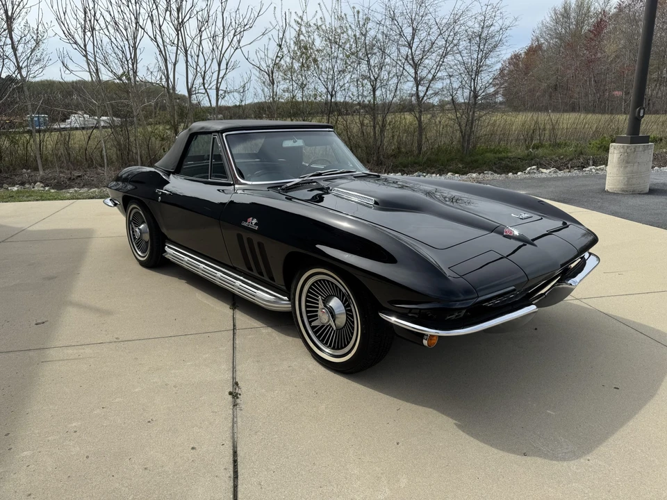 1966 Chevrolet Corvette C2 - Image 2 of 31