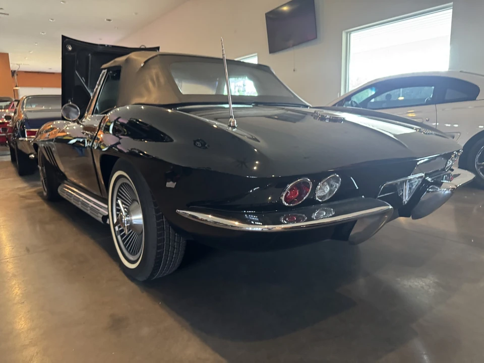 1966 Chevrolet Corvette C2 - Image 13 of 31