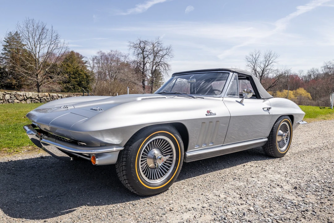 1966 Chevrolet Corvette C2 - Image 10 of 31