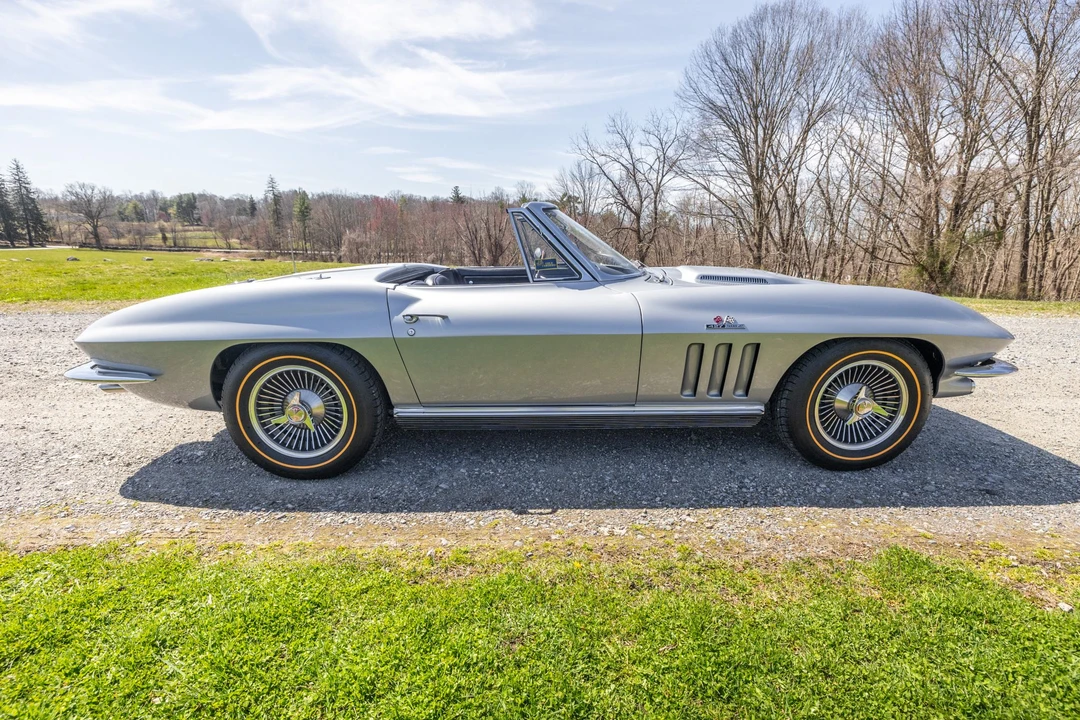 1966 Chevrolet Corvette C2 - Image 5 of 31
