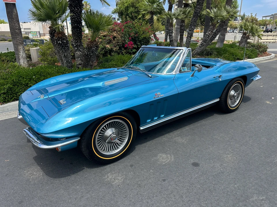 1966 Chevrolet Corvette C2 - Image 2 of 31