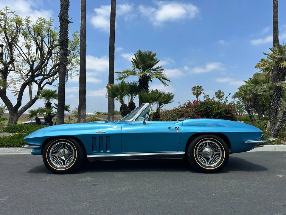 1966 Chevrolet Corvette C2 - Image 10 of 31