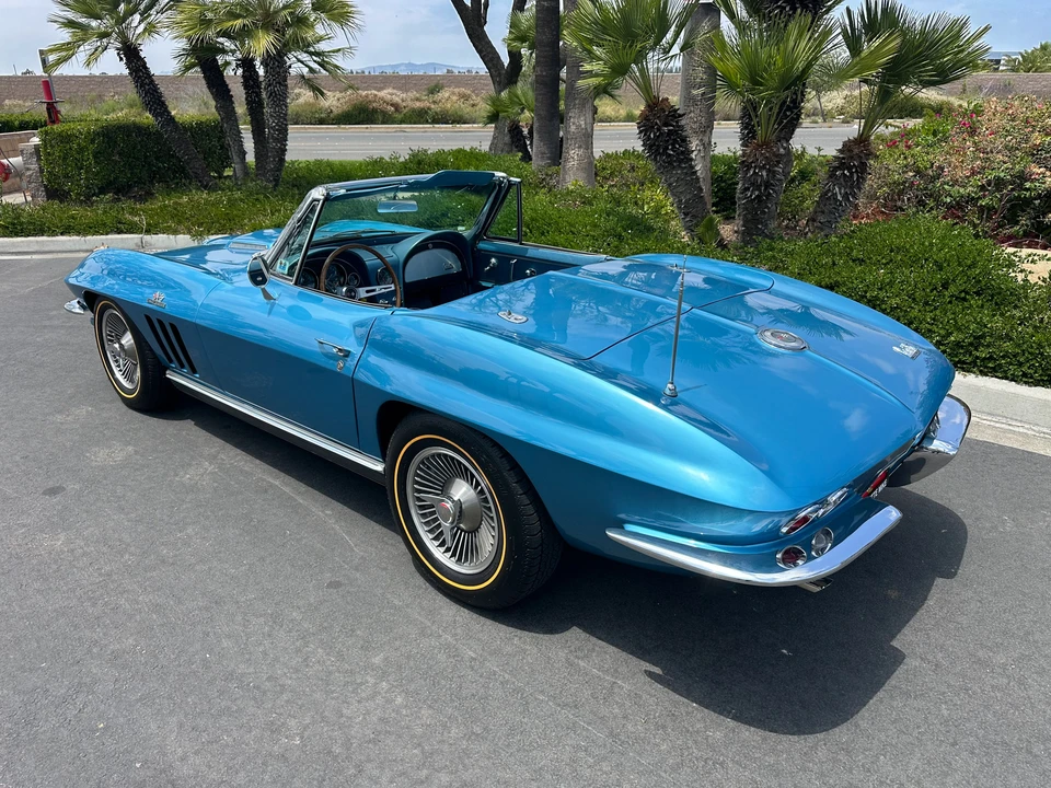 1966 Chevrolet Corvette C2 - Image 11 of 31