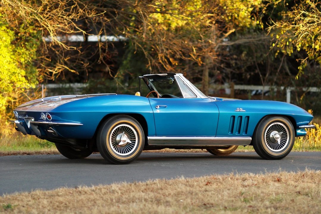 1966 Chevrolet Corvette C2 - Image 13 of 31