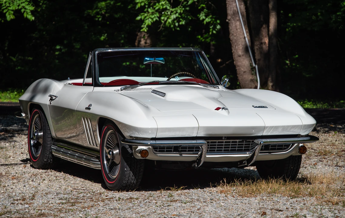 1966 Chevrolet Corvette C2 - Image 17 of 31