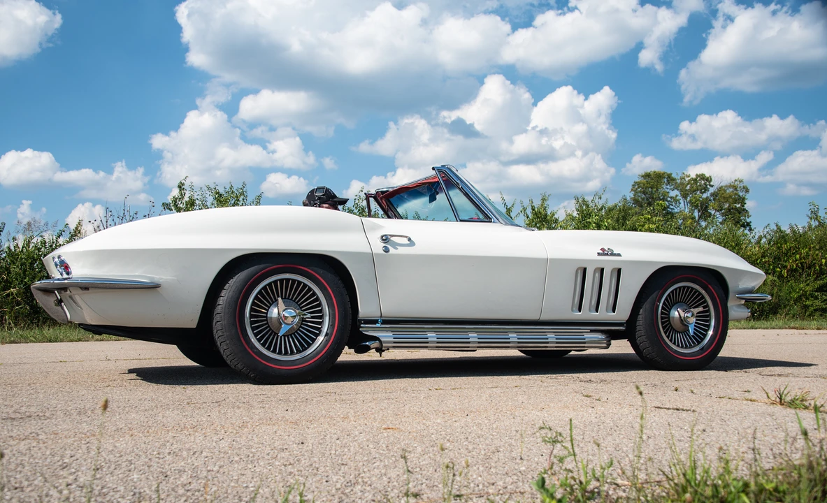 1966 Chevrolet Corvette C2 - Image 12 of 31