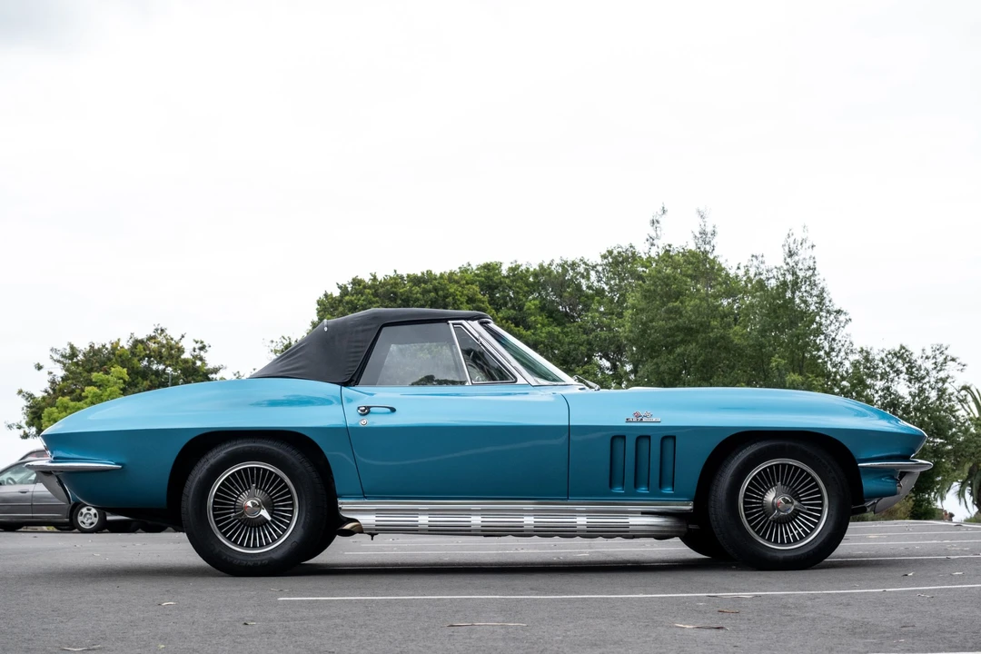 1966 Chevrolet Corvette C2 - Image 17 of 31
