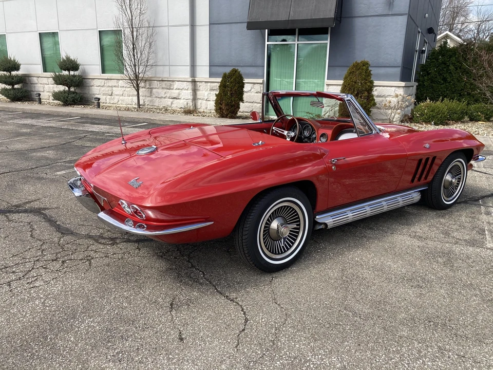 1966 Chevrolet Corvette C2 - Image 11 of 31