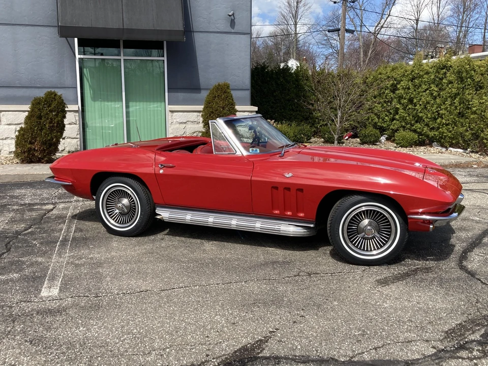 1966 Chevrolet Corvette C2 - Image 14 of 31