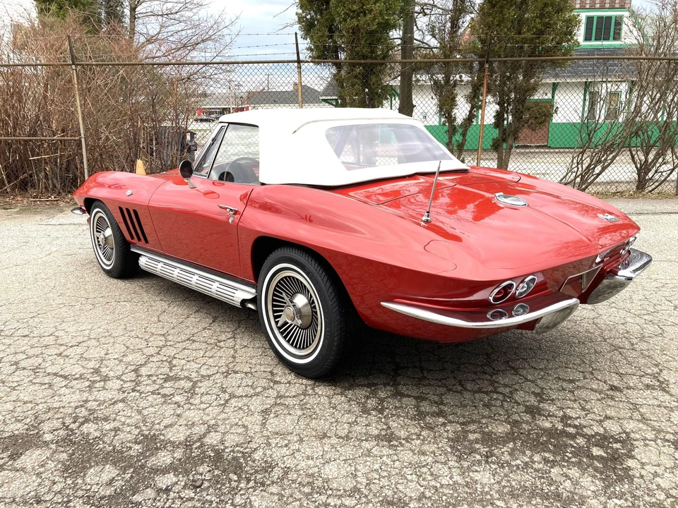 1966 Chevrolet Corvette C2 - Image 20 of 31