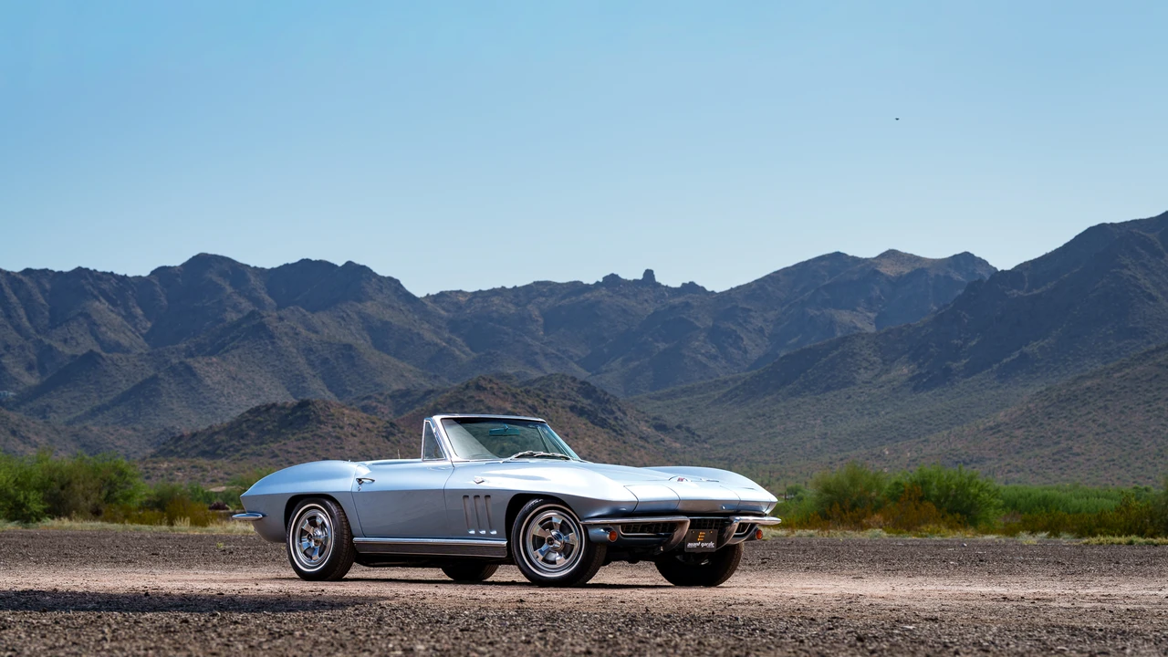 1966 Chevrolet Corvette C2 - Image 15 of 31
