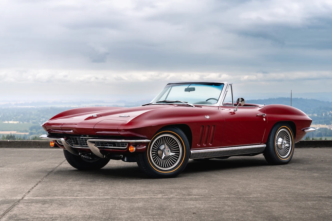 1966 Chevrolet Corvette C2 - Image 2 of 31