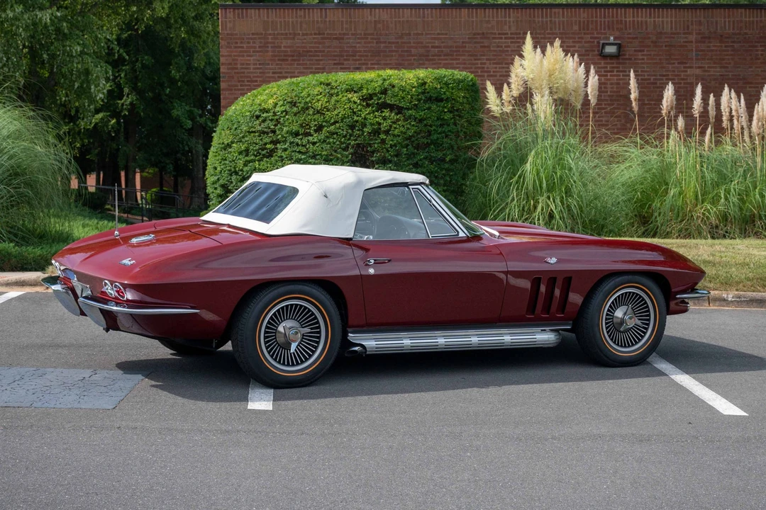 1966 Chevrolet Corvette C2 - Image 24 of 31