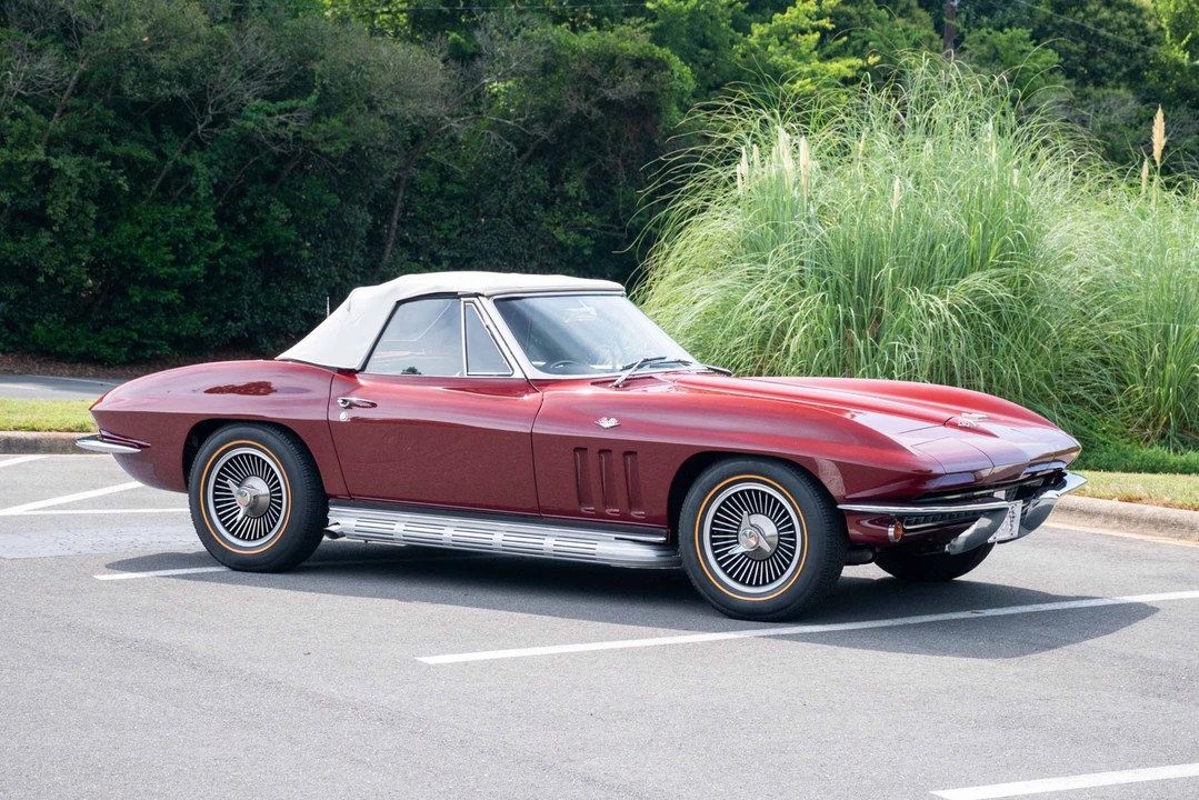 1966 Chevrolet Corvette C2 - Image 22 of 31