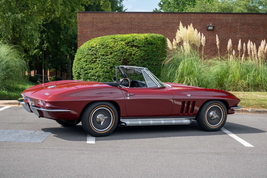 1966 Chevrolet Corvette C2 - Image 7 of 31