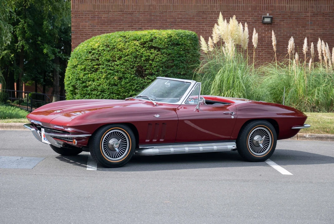 1966 Chevrolet Corvette C2 - Image 15 of 31