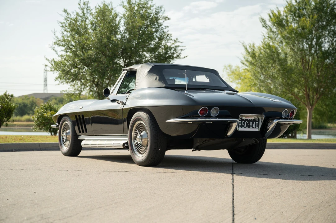 1966 Chevrolet Corvette C2 - Image 28 of 31