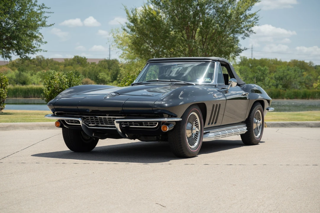 1966 Chevrolet Corvette C2 - Image 19 of 31