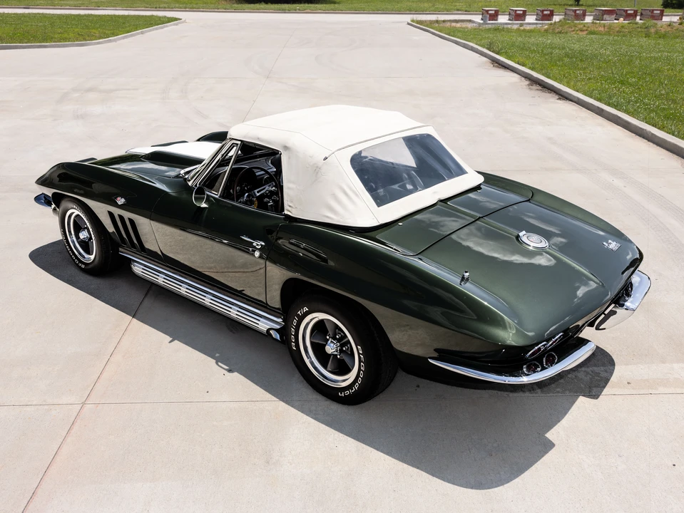 1966 Chevrolet Corvette C2 - Image 22 of 31