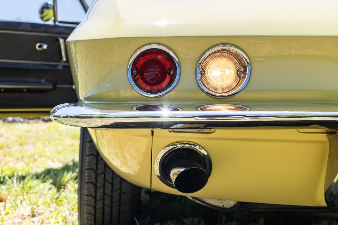 1966 Chevrolet Corvette C2 - Image 25 of 31