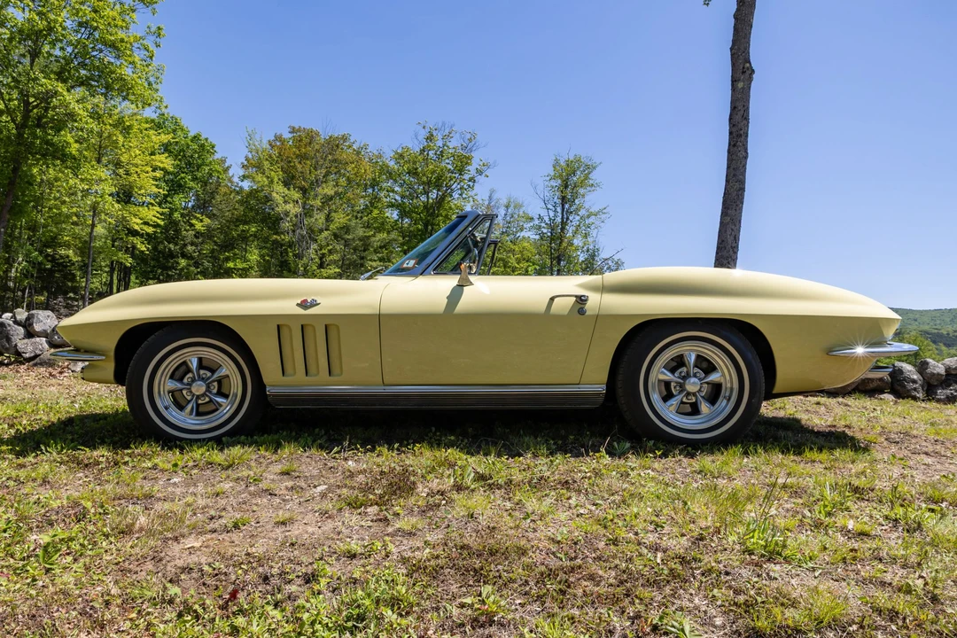 1966 Chevrolet Corvette C2 - Image 9 of 31