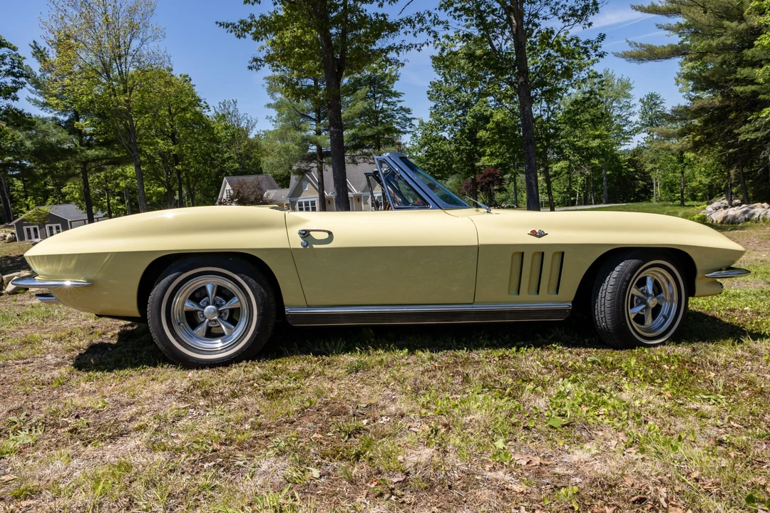 1966 Chevrolet Corvette C2 - Image 13 of 31