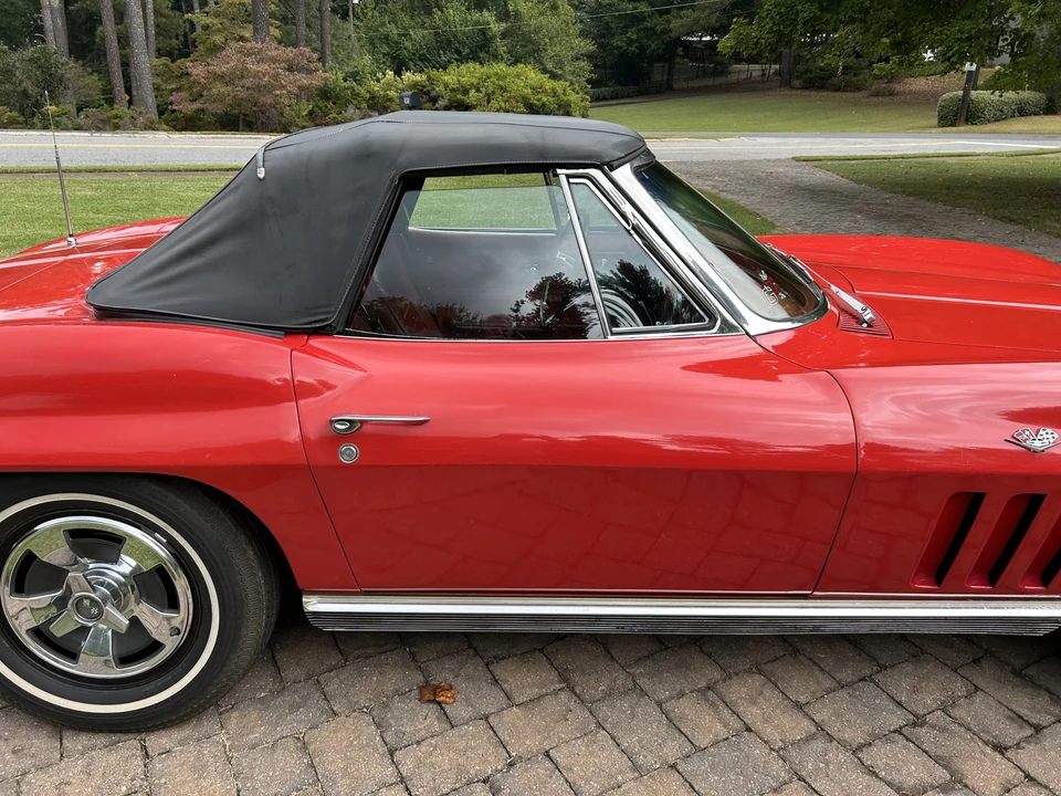 1966 Chevrolet Corvette C2 - Image 28 of 31