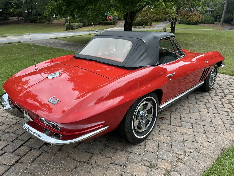 1966 Chevrolet Corvette C2 - Image 19 of 31