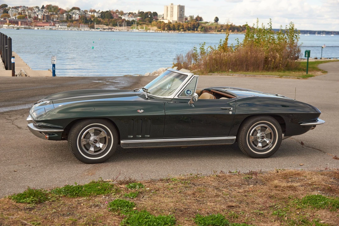 1966 Chevrolet Corvette C2 - Image 3 of 31