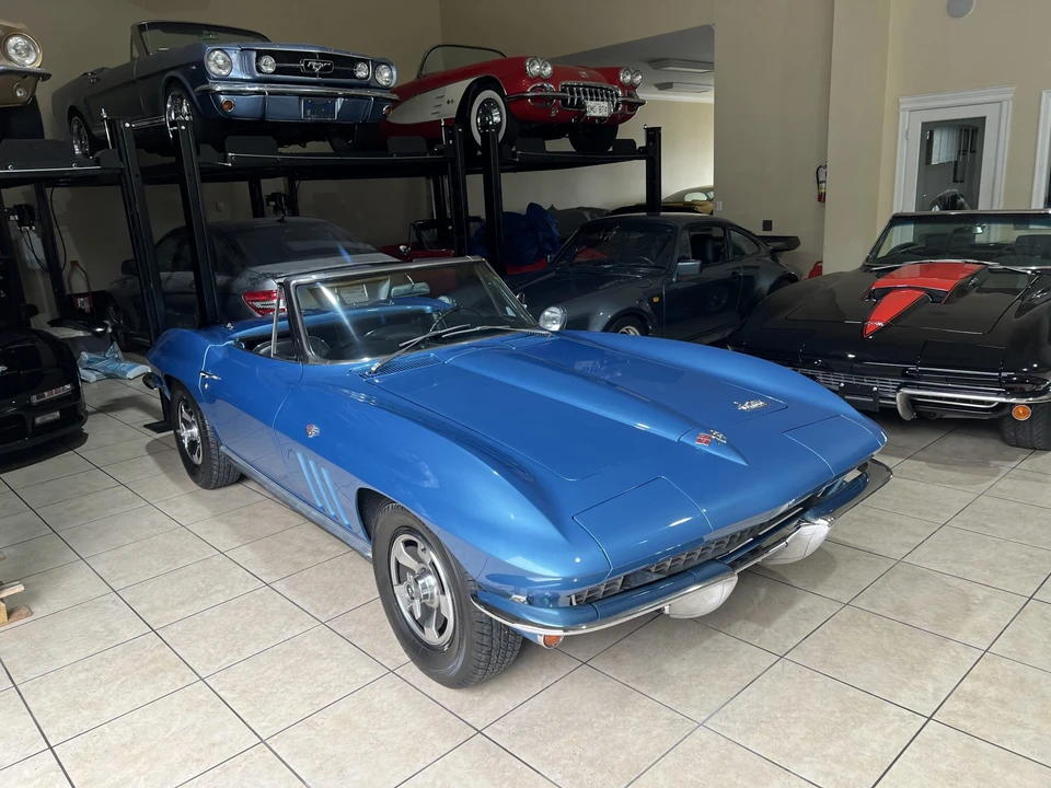 1966 Chevrolet Corvette C2 - Image 18 of 31