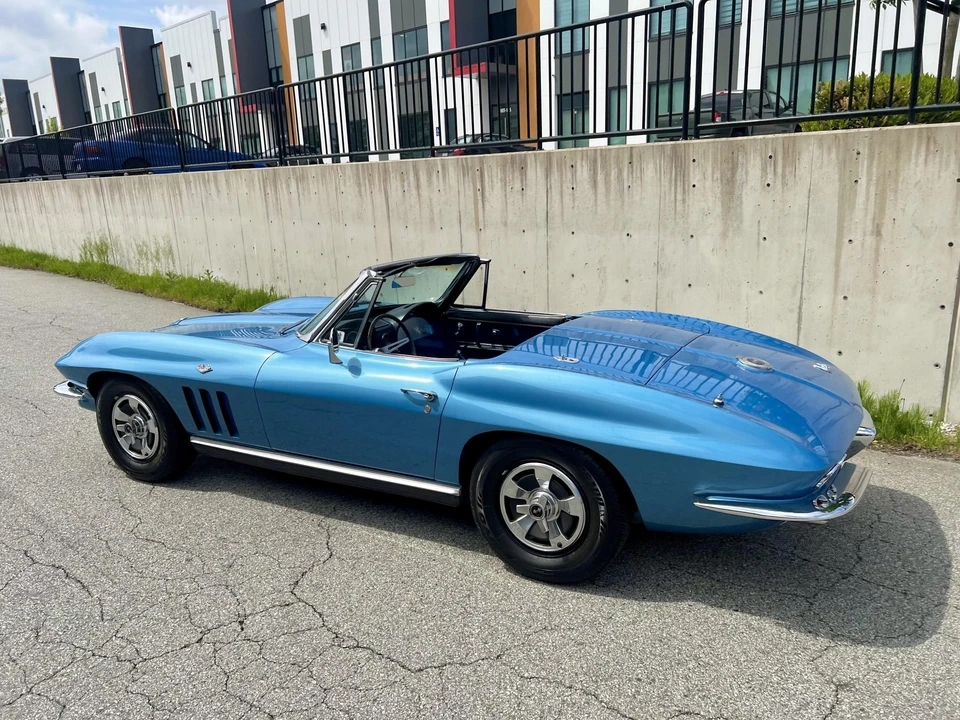 1966 Chevrolet Corvette C2 - Image 12 of 31