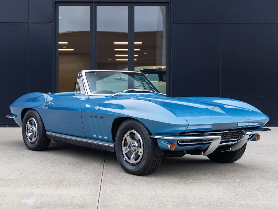 1966 Chevrolet Corvette C2 - Image 12 of 31