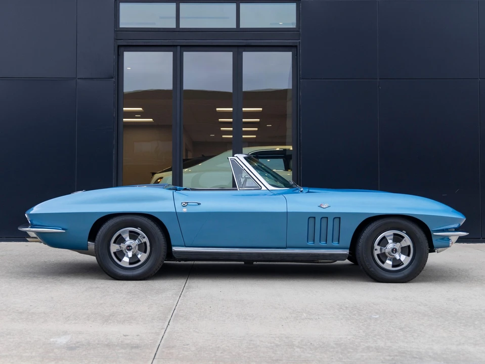 1966 Chevrolet Corvette C2 - Image 14 of 31