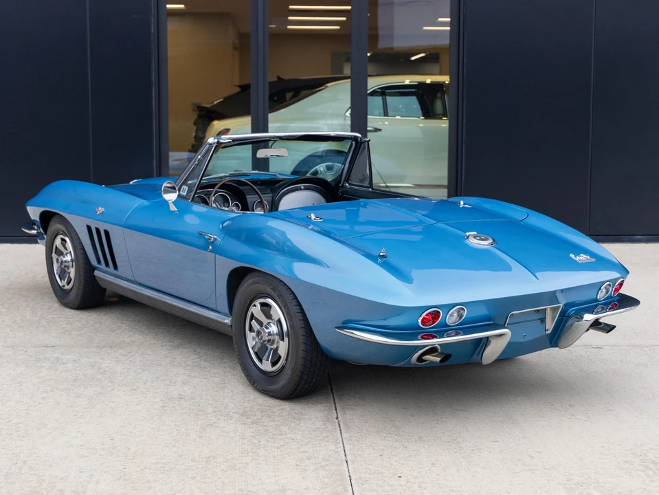 1966 Chevrolet Corvette C2 - Image 19 of 31