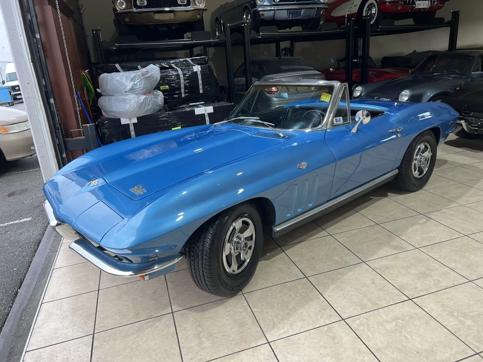 1966 Chevrolet Corvette C2 - Image 21 of 31