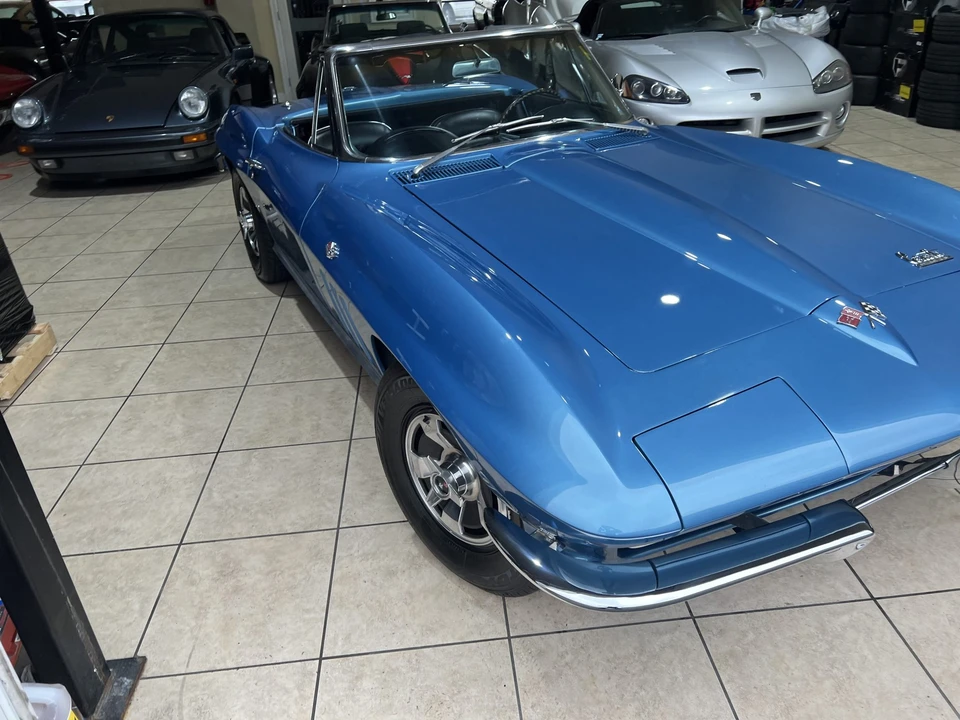 1966 Chevrolet Corvette C2 - Image 28 of 31