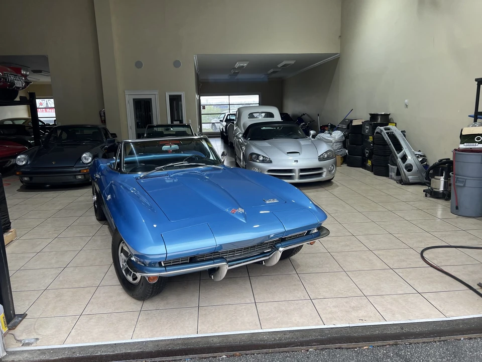 1966 Chevrolet Corvette C2 - Image 19 of 31