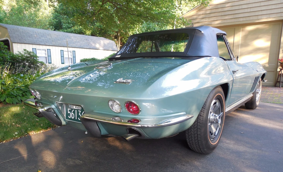 1966 Chevrolet Corvette C2 - Image 11 of 31