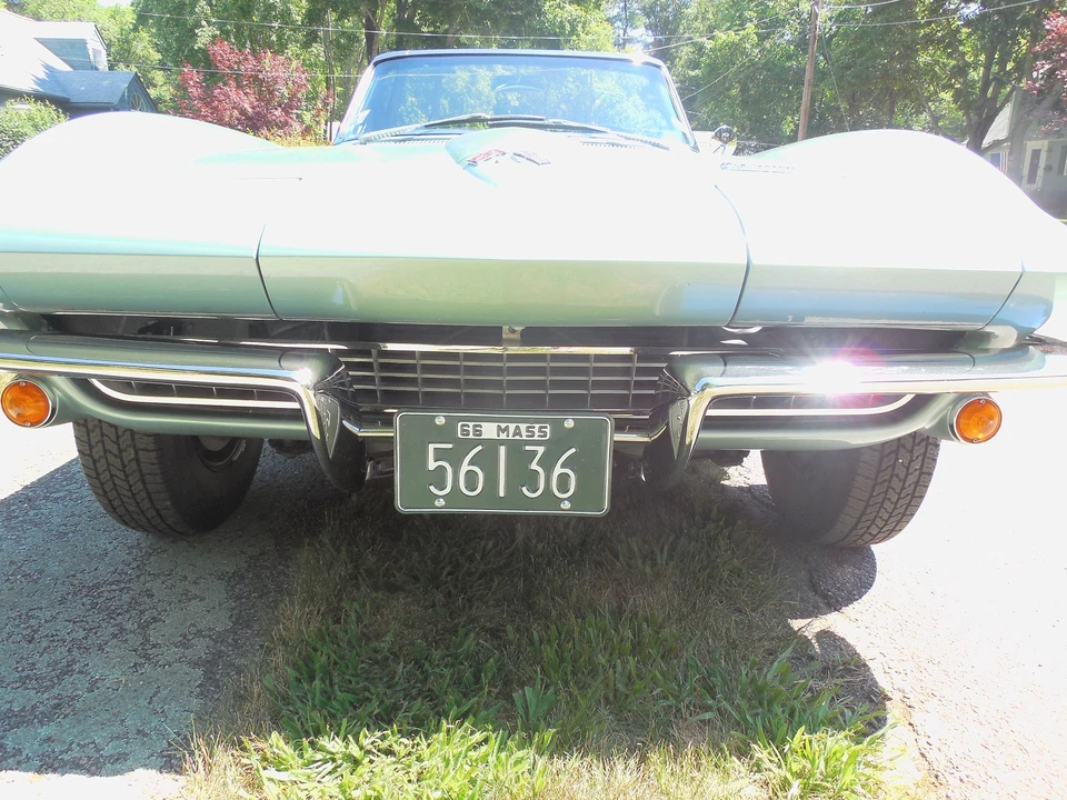 1966 Chevrolet Corvette C2 - Image 3 of 31