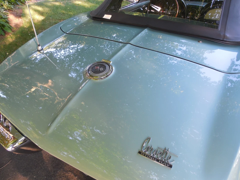 1966 Chevrolet Corvette C2 - Image 17 of 31