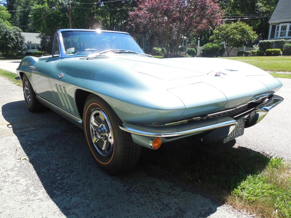 1966 Chevrolet Corvette C2 - Image 4 of 31